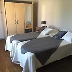 Au Repos De La