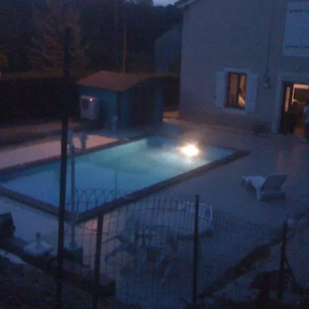 Au Repos De La Country house *